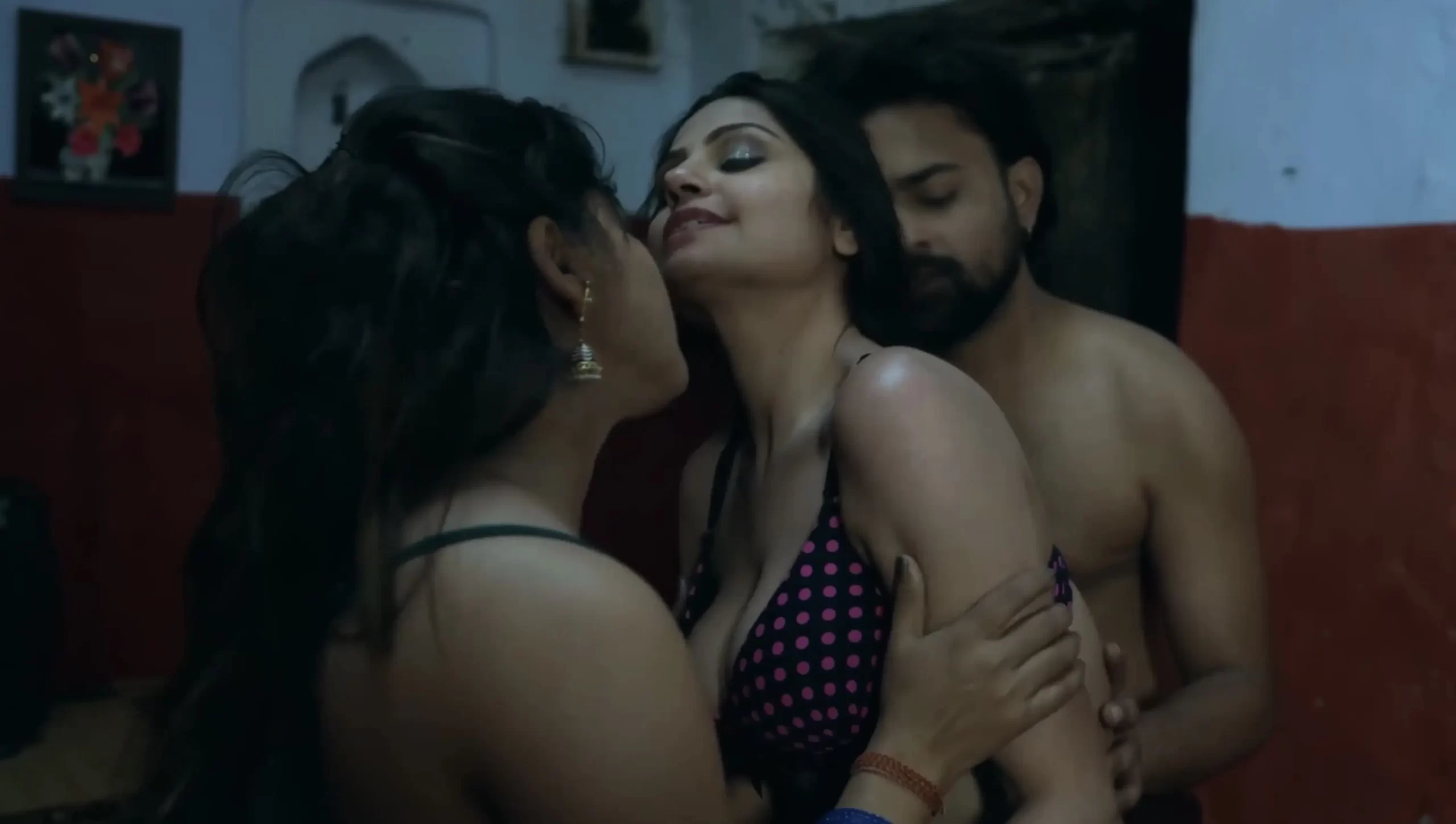 2 Kamine Nagine S01E03 2024 Hindi Hot Web Series ? DesiFlix